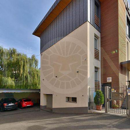 Le Lion Apartments - Bike & Ski Aosta Zewnętrze zdjęcie