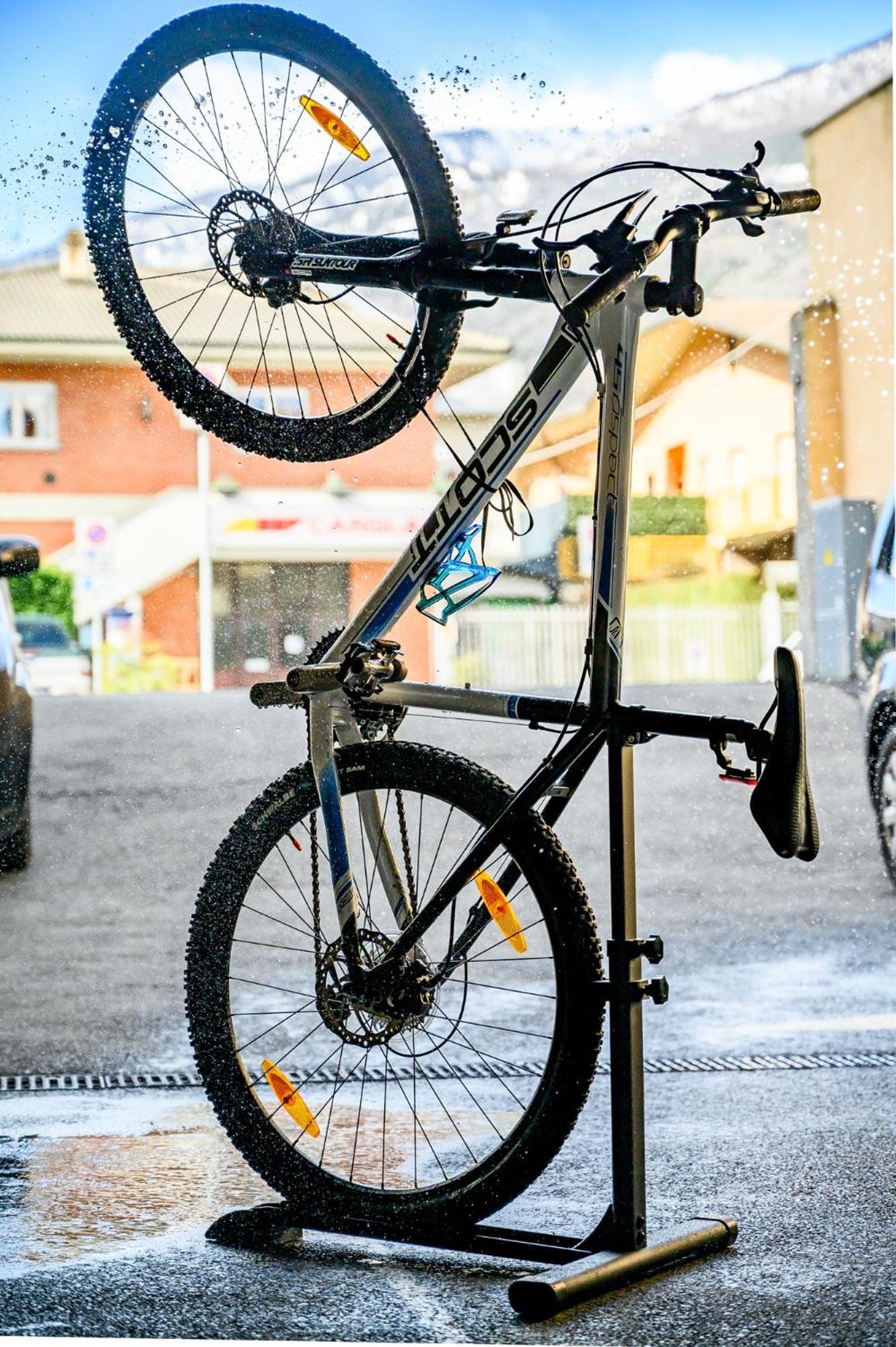 Le Lion Apartments - Bike & Ski Aosta Zewnętrze zdjęcie